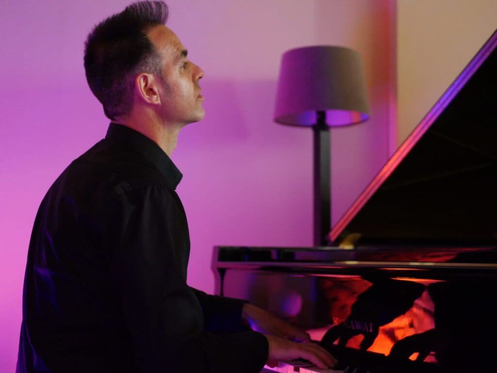 Profesor piano Daniel Oriza