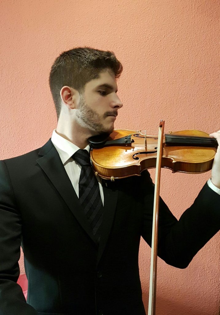 Profesor de violín y viola Javier Fernández